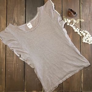 Mossimo / Butterfly sleeve top